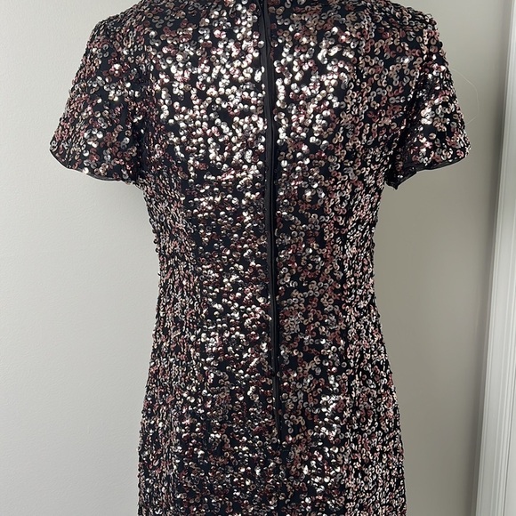 Vince Camuto Gilded Rose Sequin Flutter Sleeve Pencil Cocktail Dress - Picture 2 of 7